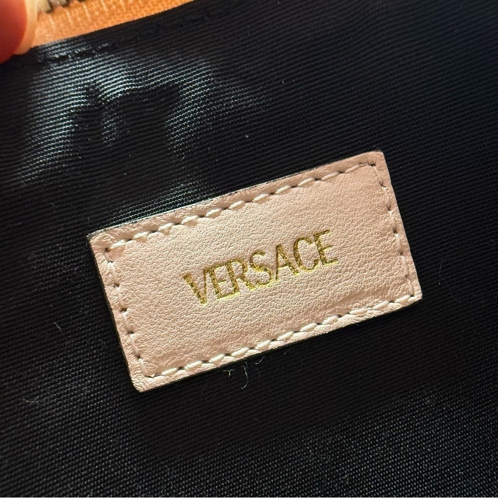 Versace Soft Pink Leather Quilted Wristlet Clutch - Picture 6 of 8